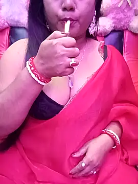 Snapshot of ella_mariya chatting on 11-18-25, 02:43 ella mariya online show from 11-18-25, 02:43