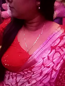 Snapshot of ella_mariya chatting on 01-18-26, 05:06 ella mariya online show from 01-18-26, 05:06