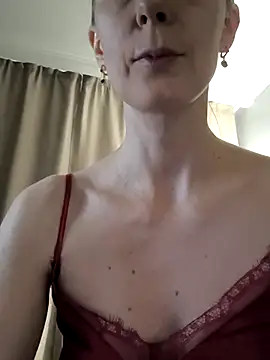 Snapshot of AvelinaLeoni chatting on 12-02-25, 07:03 AvelinaLeoni online show from 12-02-25, 07:03