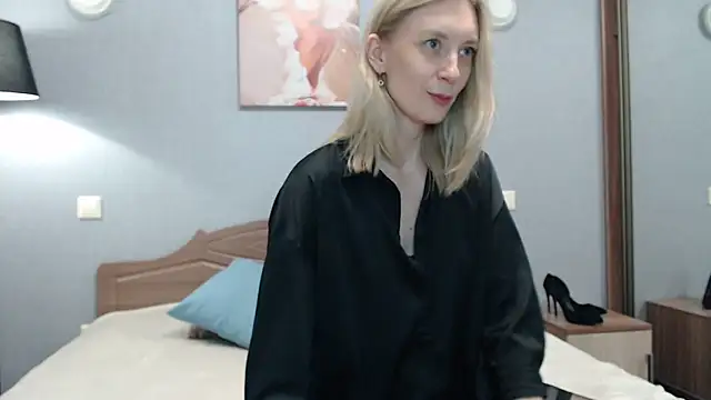 Snapshot of AvelinaLeoni chatting on 02-16-26, 06:53 AvelinaLeoni online show from 02-16-26, 06:53