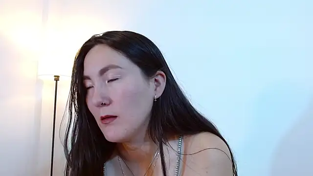 Elle Lee  online show from 08-02-26, 04:38