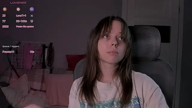 Snapshot of hype_meal_home chatting on 10-23-25, 03:44 hype meal home online show from 10-23-25, 03:44