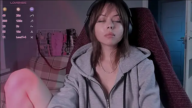 Snapshot of hype_meal_home chatting on 11-24-25, 08:41 hype meal home online show from 11-24-25, 08:41