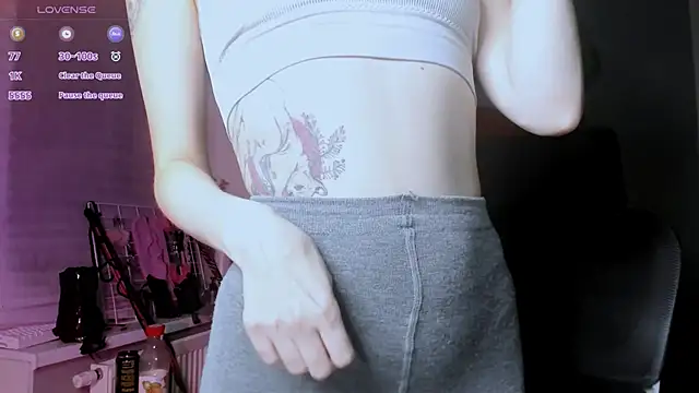 Snapshot of hype_meal_home chatting on 12-14-25, 03:39 hype meal home online show from 12-14-25, 03:39