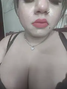 Snapshot of Ta_sonia_07 chatting on 03-28-26, 05:45 Ta sonia 07 online show from 03-28-26, 05:45