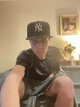 Snapshot of kollzCloudzz chatting on 04-05-26, 07:55 kollzCloudzz online show from 04-05-26, 07:55