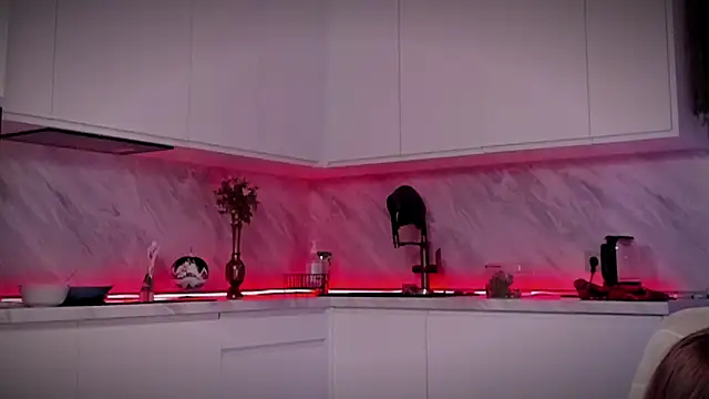 Snapshot of Devilina_V chatting on 12-14-24, 11:18 Devilina V online show from 12-14-24, 11:18