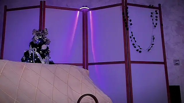 Snapshot of Devilina_V chatting on 01-10-25, 11:54 Devilina V online show from 01-10-25, 11:54