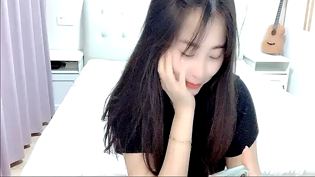 Snapshot of aisha123123 chatting on 10-16-25, 03:35 aisha123123 online show from 10-16-25, 03:35