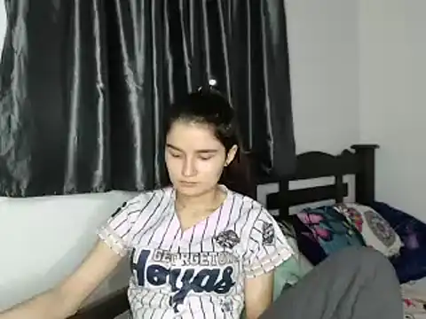 Snapshot of saritapretyy chatting on 12-18-24, 10:02 saritapretyy online show from 12-18-24, 10:02