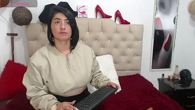 karenlennox1 online show from 12-27-24, 11:31