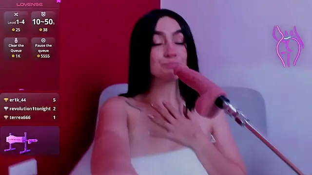 Kate bunny  online show from 03-18-25, 02:15