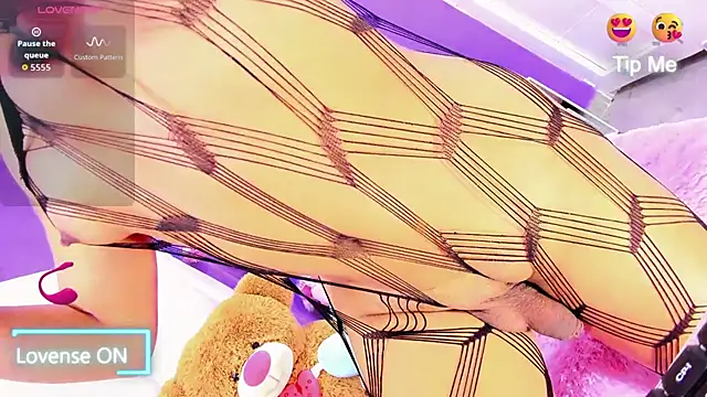 Snapshot of Catt_Alexxa chatting on 11-07-25, 02:17 Catt Alexxa online show from 11-07-25, 02:17