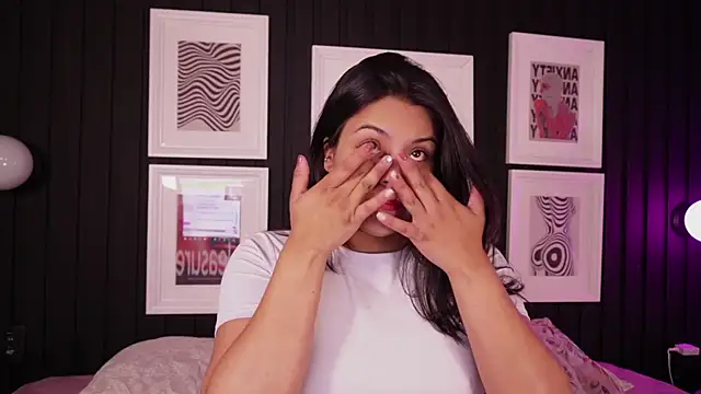 Snapshot of Sophia_wilsonn_ chatting on 02-26-26, 10:36 Sophia wilsonn online show from 02-26-26, 10:36