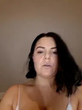 Snapshot of Xladycharme chatting on 02-03-26, 05:07 Xladycharme online show from 02-03-26, 05:07