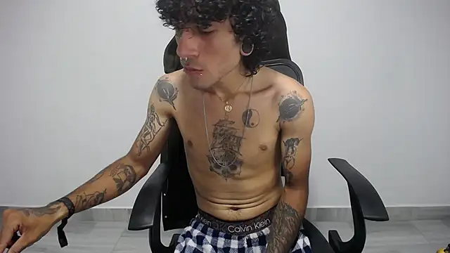 present the magic online show from 02-06-25, 02:22