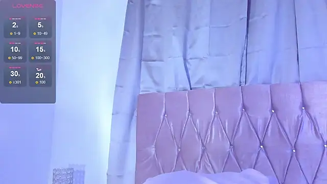 Snapshot of Ashley_piinkk_ chatting on 12-30-24, 07:15 Ashley piinkk  online show from 12-30-24, 07:15