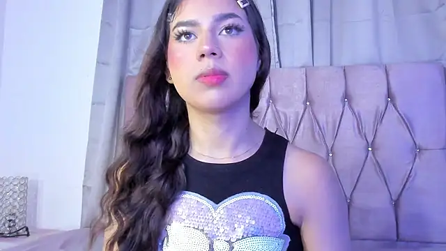 Snapshot of Ashley_piinkk_ chatting on 03-04-25, 05:32 Ashley piinkk  online show from 03-04-25, 05:32