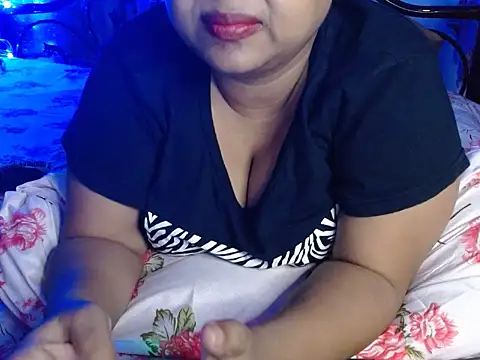 Snapshot of TASHa009 chatting on 10-19-25, 05:02 TASHa009 online show from 10-19-25, 05:02