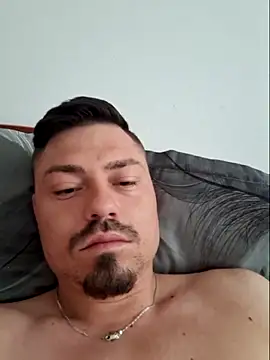 Snapshot of ionut_prince chatting on 05-09-26, 04:17 ionut prince online show from 05-09-26, 04:17