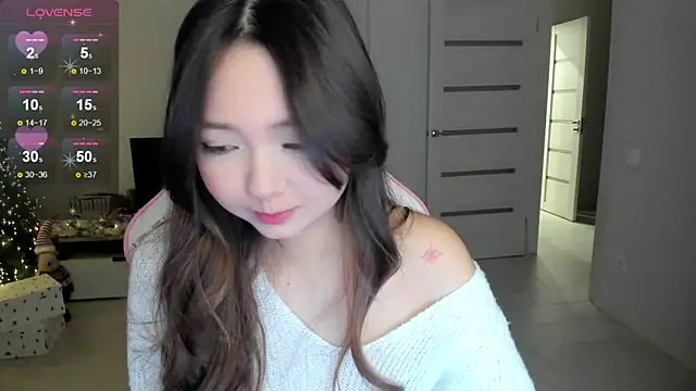 Fluffy Rose online show from 12-17-25, 02:06