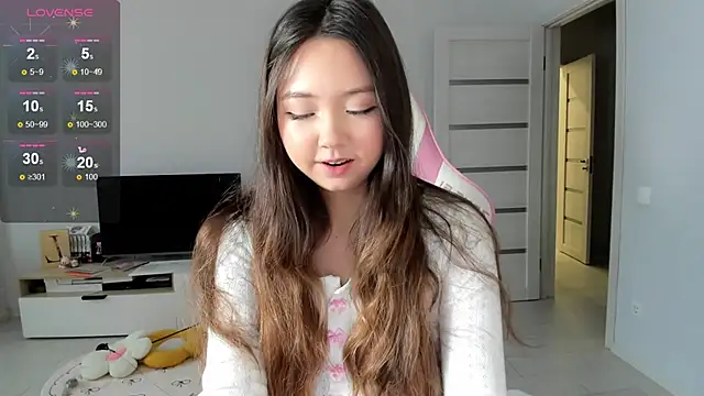 Fluffy Rose online show from 07-19-26, 01:09