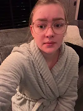 xX HotCouple Xx online show from 01-06-26, 07:39