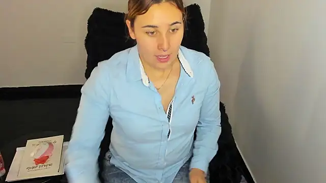 Snapshot of bonnie_moon_ chatting on 02-02-26, 07:12 bonnie moon online show from 02-02-26, 07:12