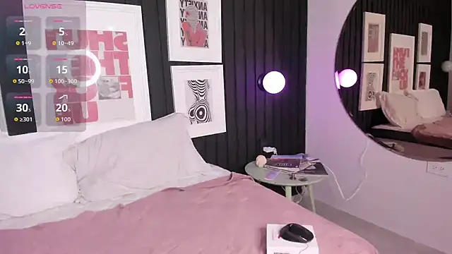 Snapshot of Kayla_stern_ chatting on 11-23-25, 11:10 Kayla stern online show from 11-23-25, 11:10