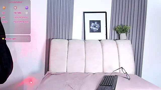 Snapshot of Kayla_stern_ chatting on 03-04-26, 06:47 Kayla stern online show from 03-04-26, 06:47