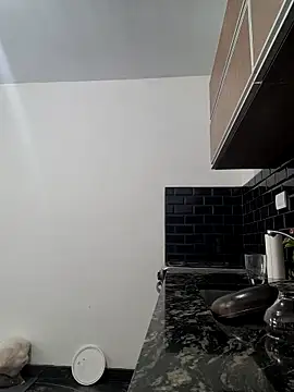 Snapshot of LuluzYPiero chatting on 02-25-25, 01:50 LuluzYPiero online show from 02-25-25, 01:50