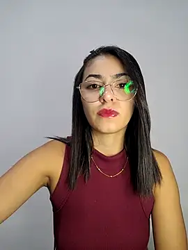 Snapshot of LuluzYPiero chatting on 03-15-25, 11:17 LuluzYPiero online show from 03-15-25, 11:17