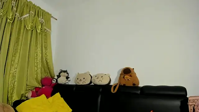 jennifer ts online show from 04-18-26, 05:11