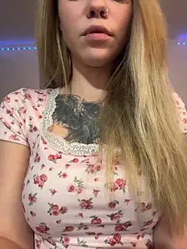 Highschoolpussy online show from 11-21-25, 07:12