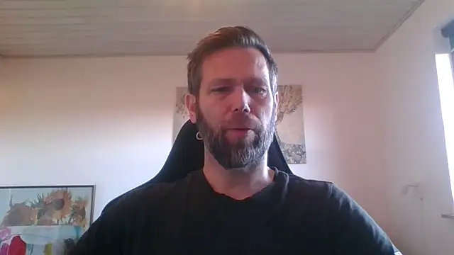 Snapshot of Gotta1 chatting on 10-30-25, 02:07 Gotta1 online show from 10-30-25, 02:07