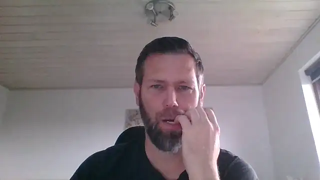 Snapshot of Gotta1 chatting on 11-02-25, 08:28 Gotta1 online show from 11-02-25, 08:28