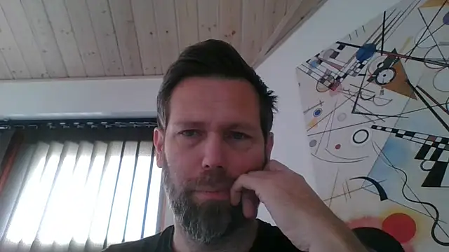 Snapshot of Gotta1 chatting on 11-22-25, 11:09 Gotta1 online show from 11-22-25, 11:09