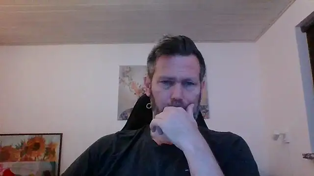 Snapshot of Gotta1 chatting on 12-22-25, 06:32 Gotta1 online show from 12-22-25, 06:32