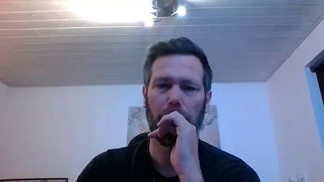 Snapshot of Gotta1 chatting on 01-11-26, 01:21 Gotta1 online show from 01-11-26, 01:21