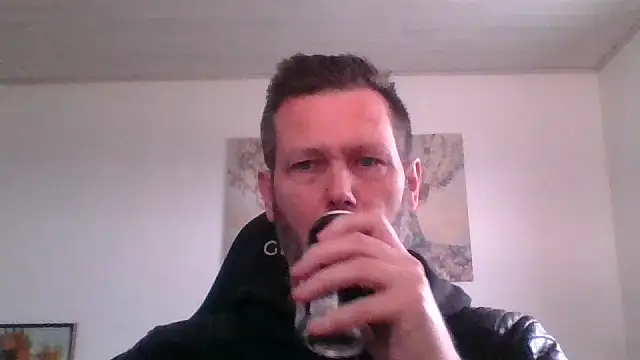 Snapshot of Gotta1 chatting on 02-09-26, 02:10 Gotta1 online show from 02-09-26, 02:10