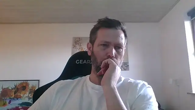 Snapshot of Gotta1 chatting on 03-06-26, 12:12 Gotta1 online show from 03-06-26, 12:12