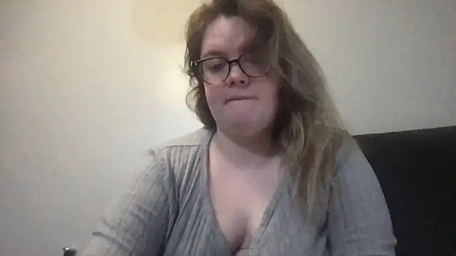 honeyyy24 online show from 11-27-25, 10:50