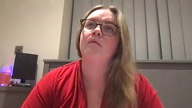 honeyyy24 online show from 06-17-26, 08:54