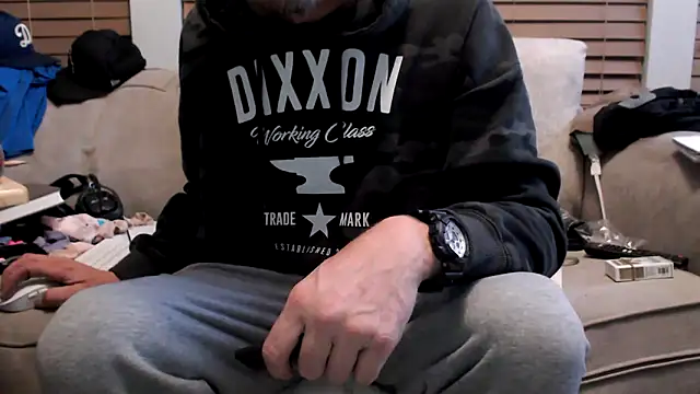 Snapshot of JohnnyKorrupt_ chatting on 10-14-25, 09:32 JohnnyKorrupt online show from 10-14-25, 09:32