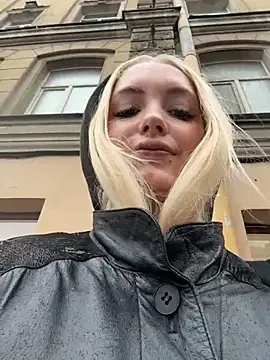 Milkyy wway online show from 10-31-25, 06:14