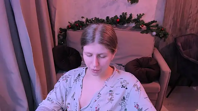 Snapshot of kirraa_ chatting on 12-19-24, 10:00 kirraa  online show from 12-19-24, 10:00