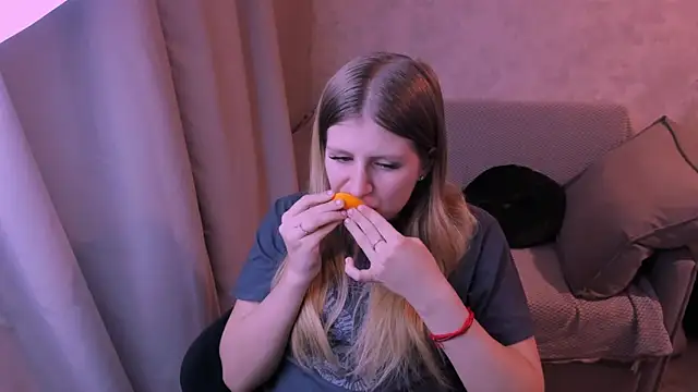 Snapshot of kirraa_ chatting on 01-22-25, 07:24 kirraa  online show from 01-22-25, 07:24