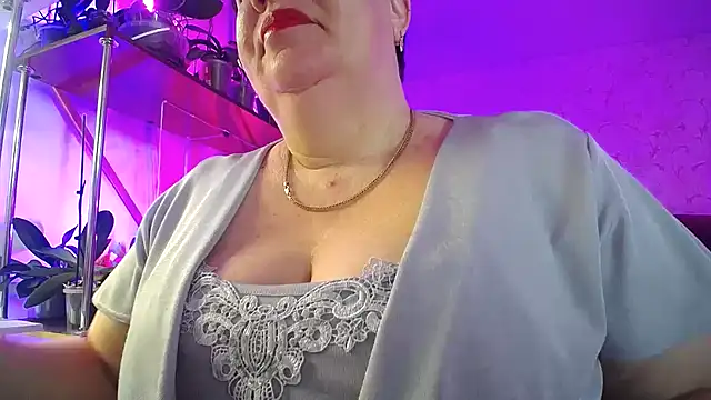  Sweet Woman online show from 03-09-26, 05:33