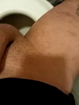 Snapshot of Porco81cazzo chatting on 12-14-25, 03:39 Porco81cazzo online show from 12-14-25, 03:39