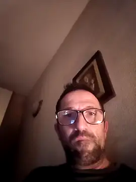 Snapshot of Porco81cazzo chatting on 12-19-25, 11:12 Porco81cazzo online show from 12-19-25, 11:12